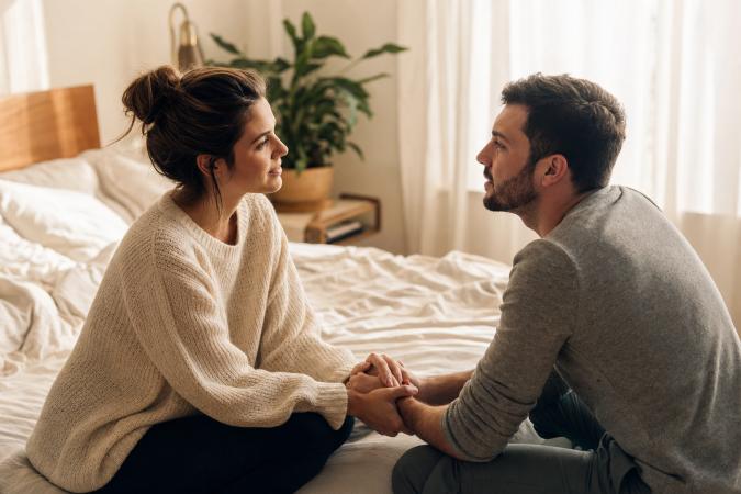 Über Intimität sprechen: So starten Paare ohne Peinlichkeit